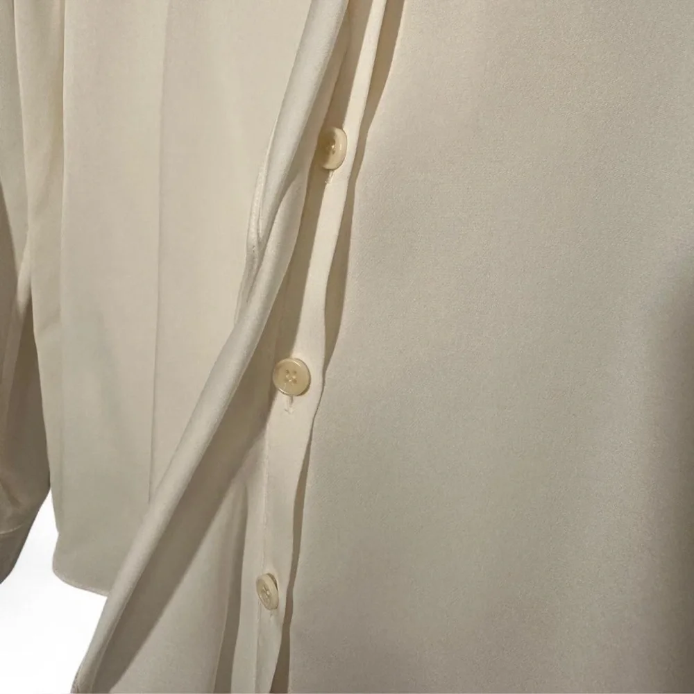 Diane Von Furstenberg Size 8 Silk Ivory Blouse with Ruffle - Picture 6 of 8